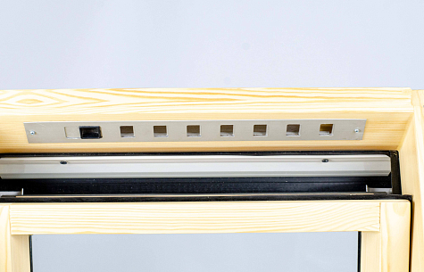 Купить Мансардное окно FAKRO FTP-V TOP-HUNG (CH) 55х98см / комбинированное открывание / вентклапан - изображение 4